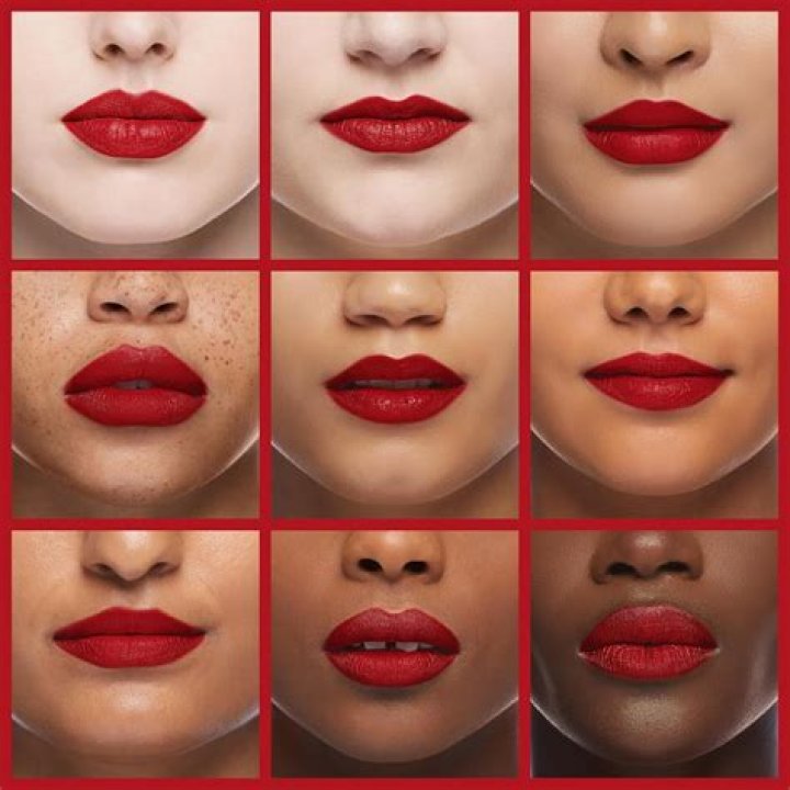 Retro Matte Lipstick in Ruby Woo