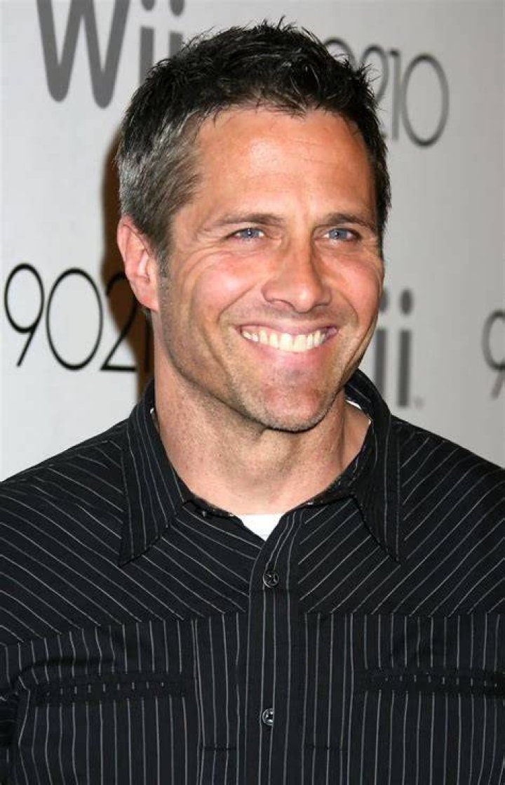 Rob Estes 90210 USA Wiki FANDOM powered by Wikia