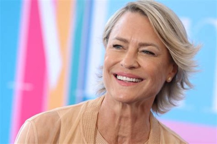 Robin Wright News, Pictures, and Videos