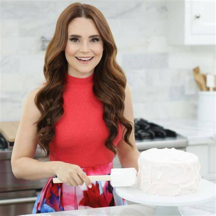 Rosanna Pansino Age, Net worth: Weight, Wife, Bio-Wiki, Kids