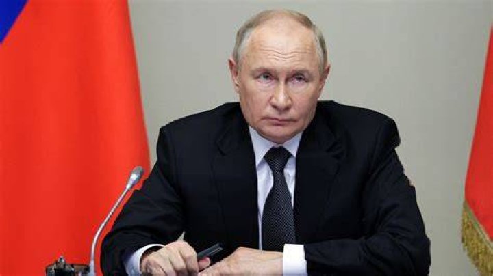 Russia bans images of Putin linked to 'gay clown' meme CNN