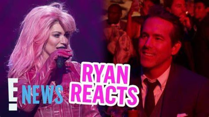 Ryan Reynolds REACTS to Shania Twain's PCAs 2022 Shout-Out