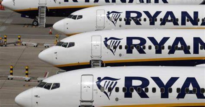 Ryanair rewards shareholders after profit soars