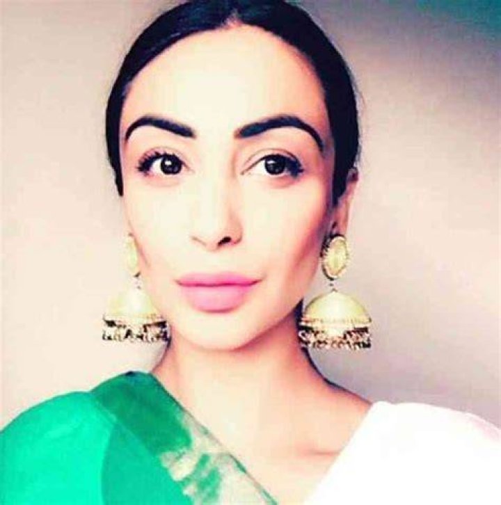 Sabrina Bajwa Age, Affairs, Net Worth, Height, Bio and More