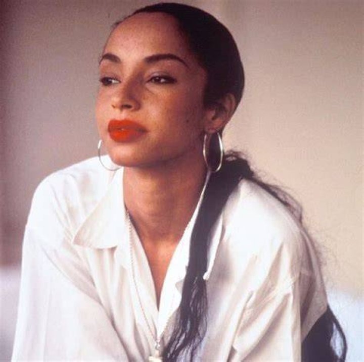Sade Adu Nigerian English singer and actress.💋💄 and her daughter ila