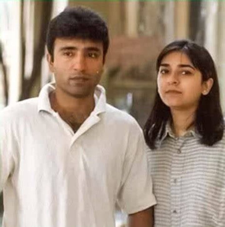 Saeed Anwar Wife