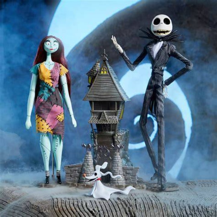 Sally and Jack Skellington - The Nightmare Before Christmas