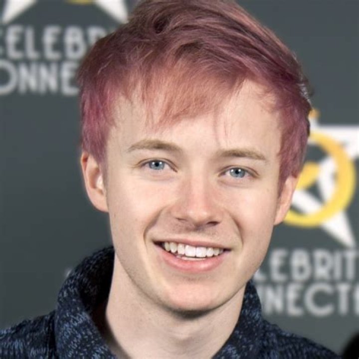 Sam Golbach Wiki, Age, Height, Girlfriend, Family, Net Worth