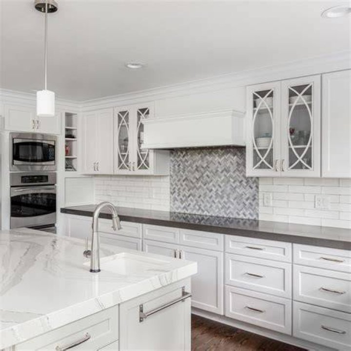 Save Time With These Stylish Peel and Stick Backsplashes From Home Depot