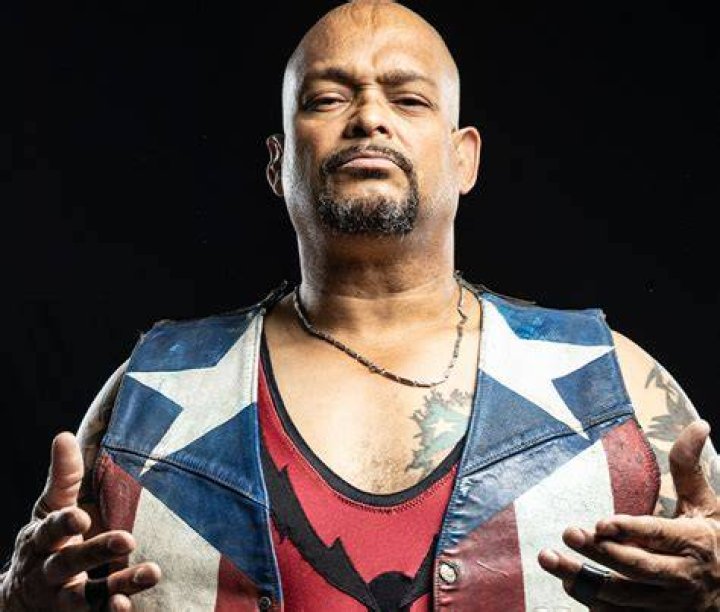 Savio Vega's Los Boricuas vs. Disciples of Apocalypse