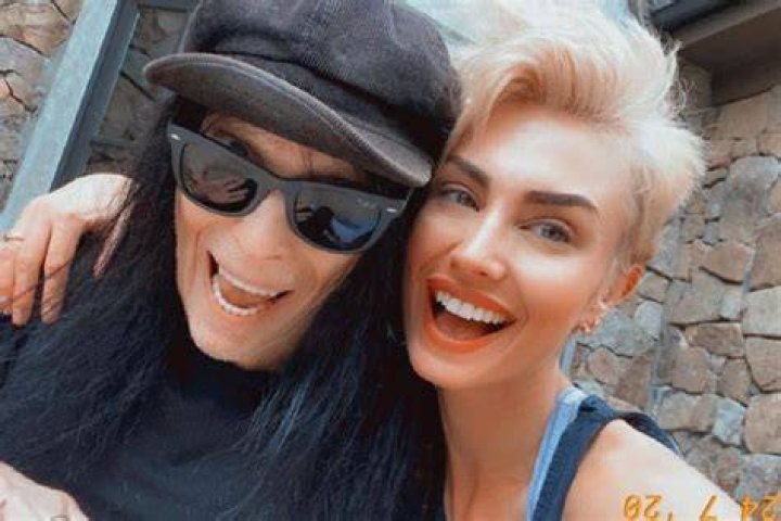 Seraina Sch&ouml;nenberger Facts About Mick Mars' Wife Dicy Trends