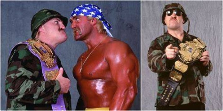 Sgt Slaughter v Hulk Hogan WrestleMania 7 Cropped