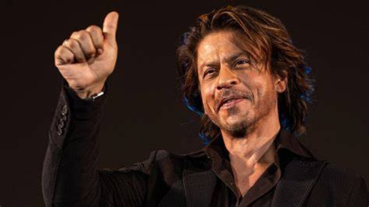 Shah Rukh Khan to appear in Rakesh Roshan&rsquo;s documentary The Roshans. Details inside: