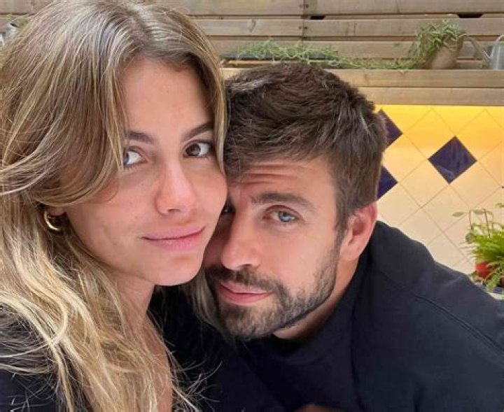 Shakira’s Ex Gerard Piqué Goes IG Official with Clara Chia Marti