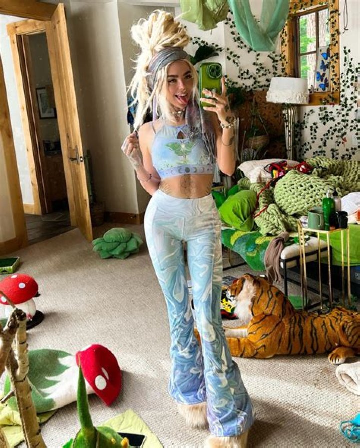 Shannin Blake Leaked OnlyFans: The Rise And Impact Of A Social Media Sensation