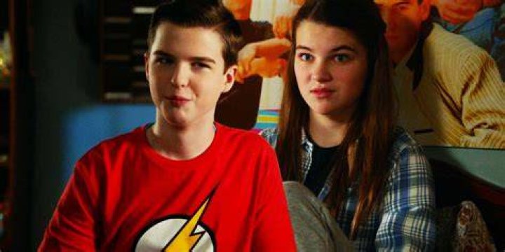 Sheldon and Missy fighting in the Young Sheldon season 6 finale