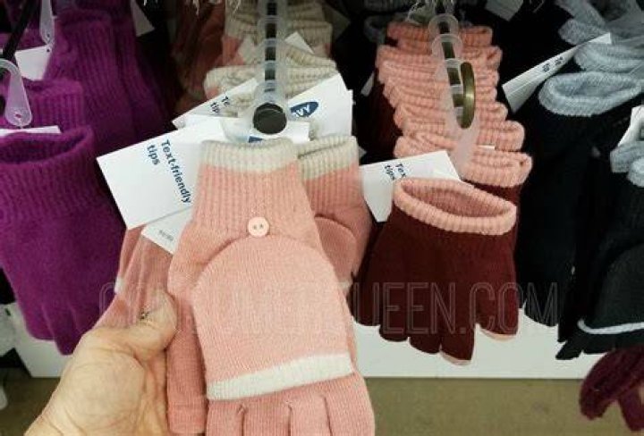 Shop Last-Minute Gifts as Low as $2 at the Old Navy Sale