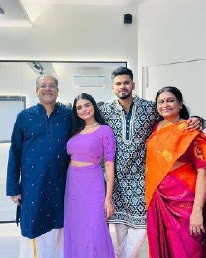 Shreyas Iyer Wife, (Cricketer) Salary, Age, Parents, Net Worth