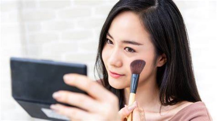 Simple Hacks For Getting The Most Out Of Your Blush