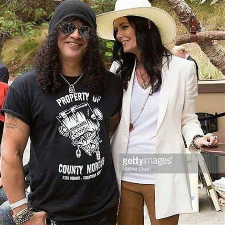 Slash con su actual pareja Meegan Hodges Women, Fashion, Slash