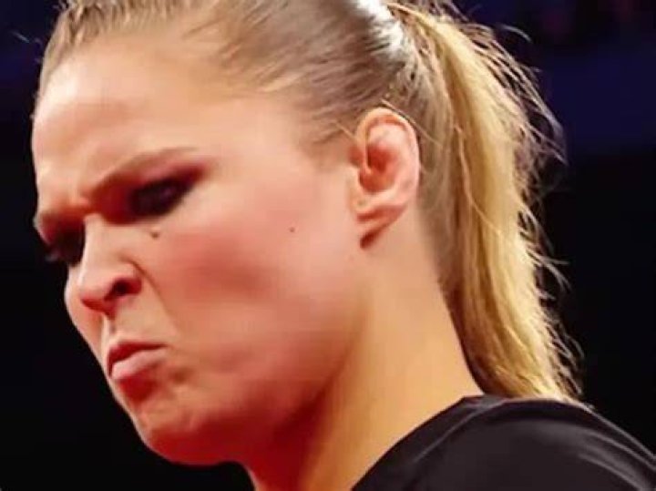“Slaughterhouse in a Blouse”: Ronda Rousey’s Unexpected Reaction to ‘Rap God’
Eminem’s Lyrics on Her
