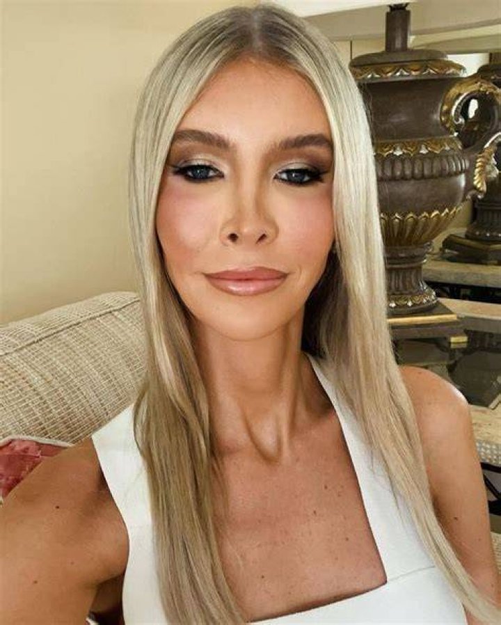 Sophia Hutchins: The Rising Star In The World Of Influencers