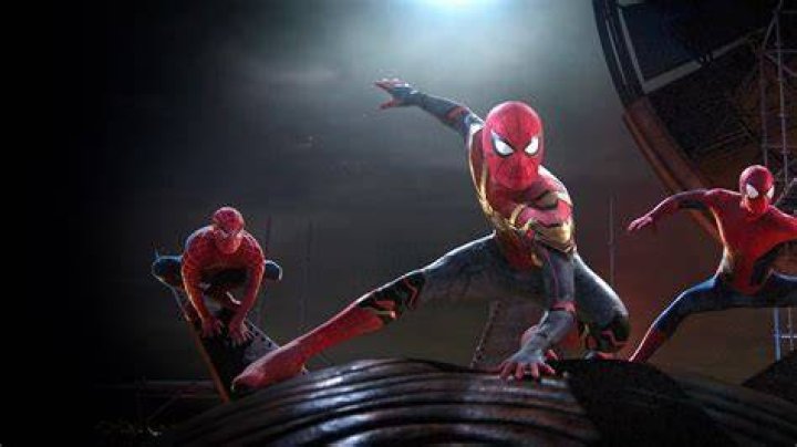Spider-Man No Way Home Rooftop Scene