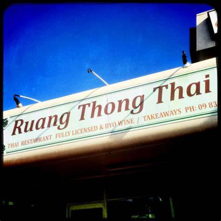 Steve Braunias: The man who ate Lincoln Rd rates Kutea
