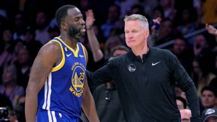 Steve Kerr Addresses “Space” Between Draymond Green and the Warriors