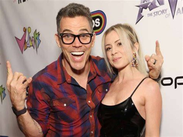 Steve O: net worth, age, spouse, parents, career, education, books, profiles