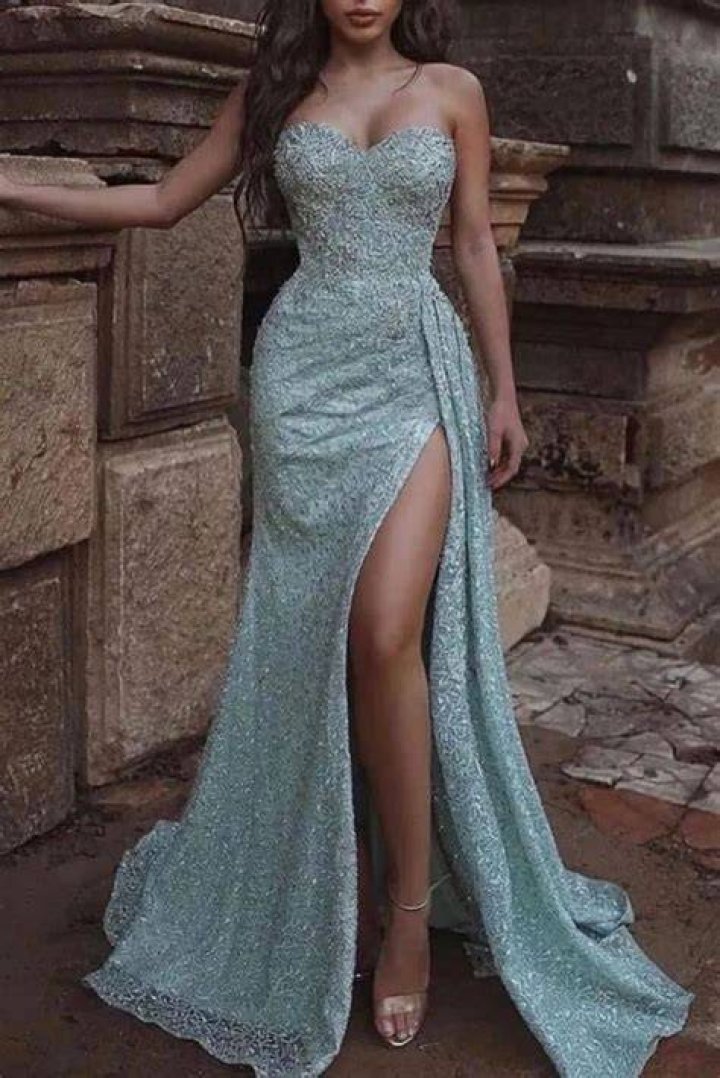 Stunning Prom Dresses for Women