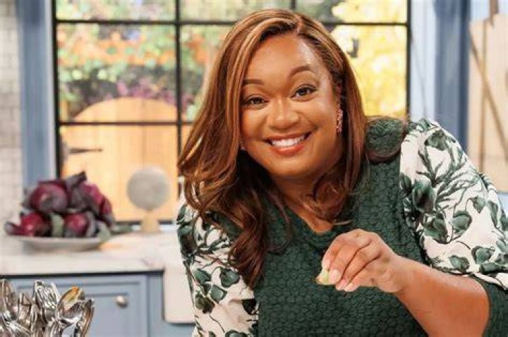 Sunny Anderson Net Worth