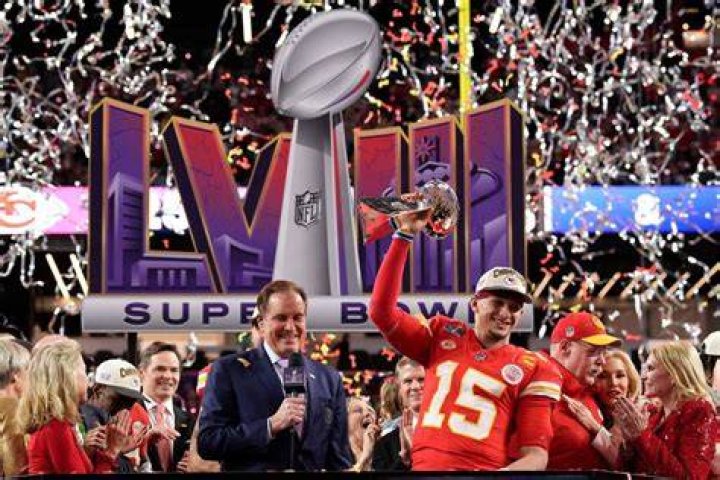 Super Bowl-winning brothers part of US team behind a bid to buy the Warriors
