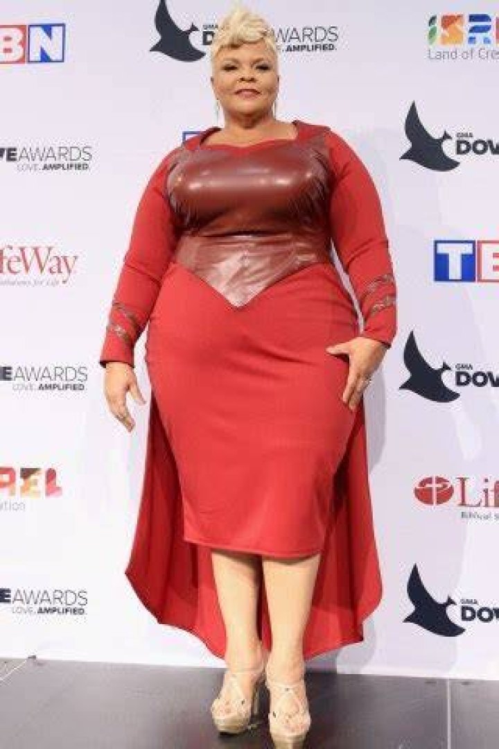 Tamela Mann height