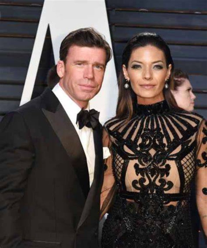 Taylor Sheridan Net Worth, Wife, Parents, Age, Height