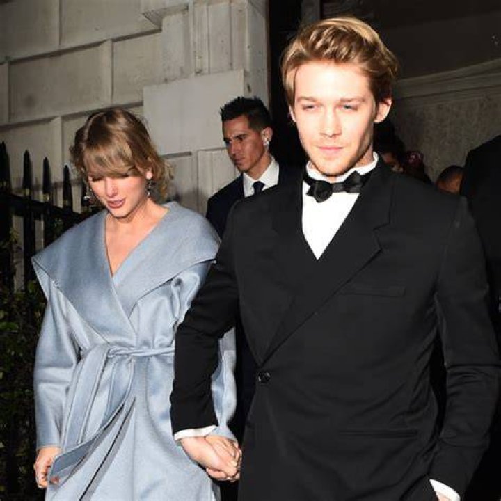 Taylor Swift and Joe Alwyn have been 'secretly' engaged for months