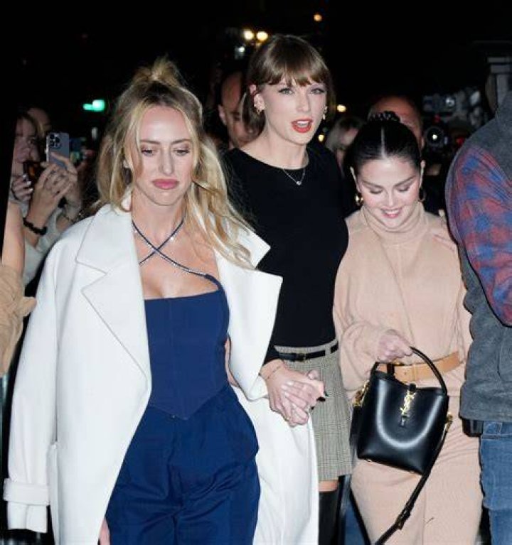 Taylor Swift, Selena Gomez, Sophie Turner Have Girls' Night