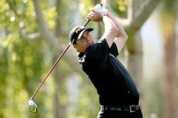 TaylorMade R9 driver powers Pat Perez to victory