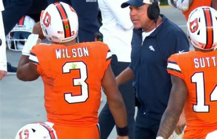 “That Would Be Unfair”: Despite the Rumblings, Sean Payton Protects Russell
Wilson Amidst Offensive Crisis