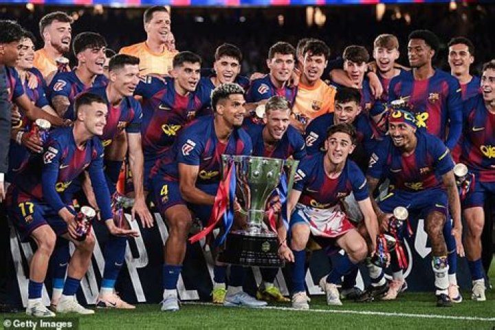 The Los Blancos derbies and arch-rivals