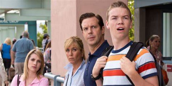 The Millers waiting for their RV at the airport in We're the Millers