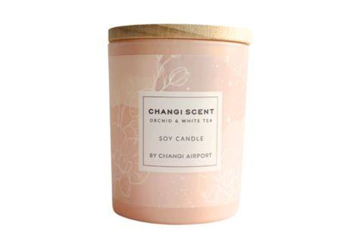 The scent comes in a removable casing, making it appear all the more grand whilst on display on your vanity or dresser.