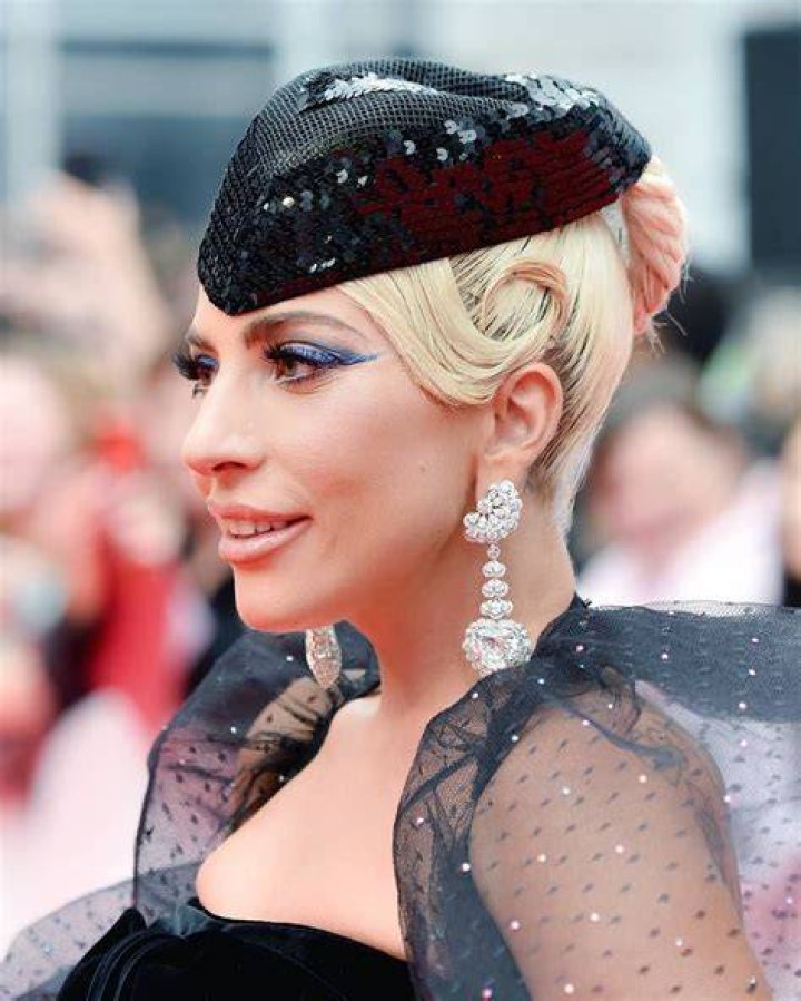The Secret Behind Lady Gaga's Dramatic Eye Makeup