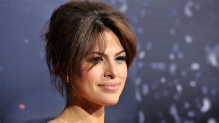 The Stunning Transformation Of Eva Mendes