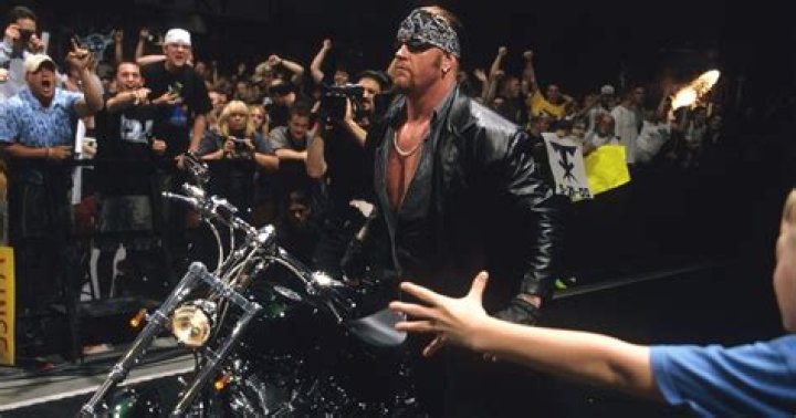 The Undertaker Returns At Judgment Day 2000