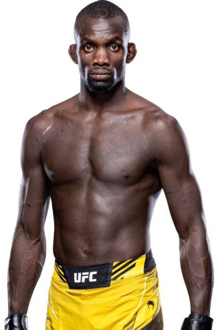 Themba Gorimbo Wiki, BIO, Height, Age, Net Worth, Wife, Kids, Family