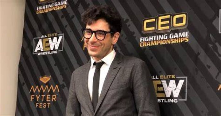 Tony Kahn And AEW Roster Cropped