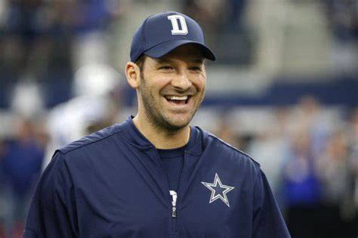 Tony Romo Walking Off The Field
