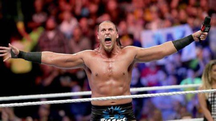 Top 15 WWE Wrestlers Obviously Pushed For Their Bodies