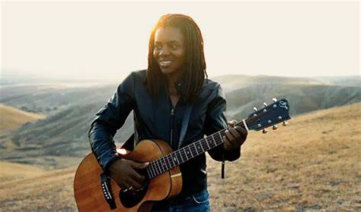 Tracy Chapman Net worth, Age: Kids, Weight, Bio-Wiki, Wife
